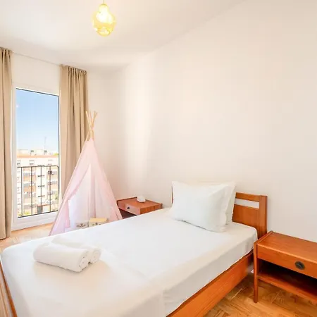 Guestready - Retro Design In Olivais