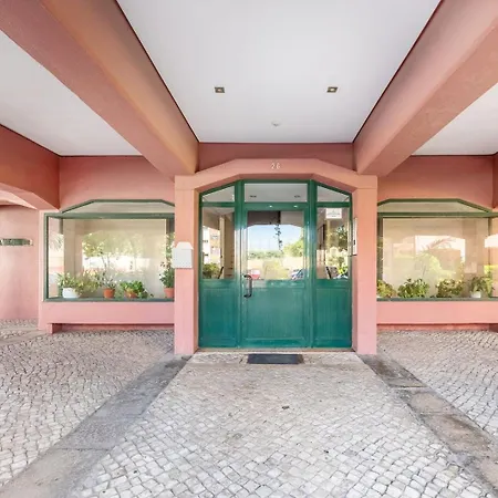Apartment Guestready - Retro Design In Olivais *